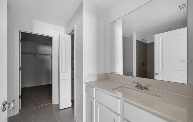 Building Photo - 5161 Green Belt Dr