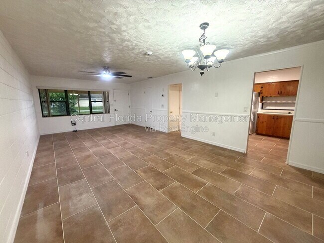 Building Photo - 2615 Grove Ave