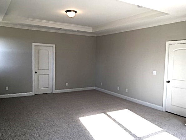 Building Photo - 1304 Oakhurst Dr