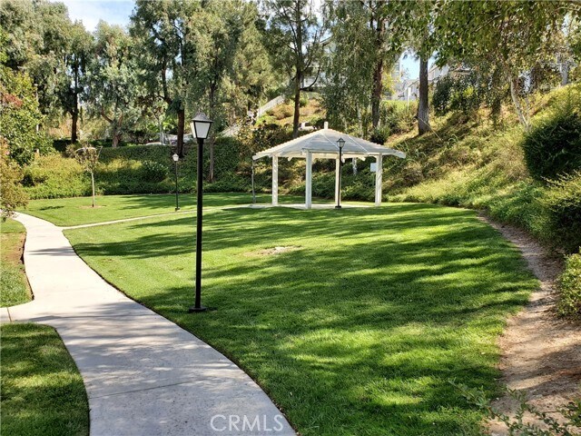 Building Photo - 26914 Rainbow Glen Dr