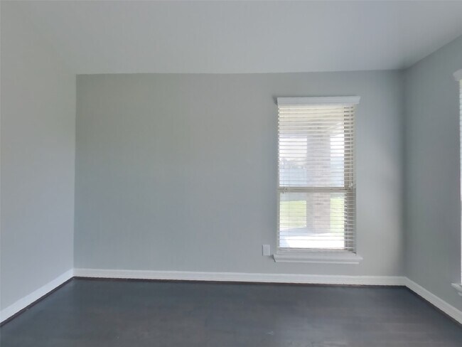 Building Photo - 9626 Stratton Ridge Dr