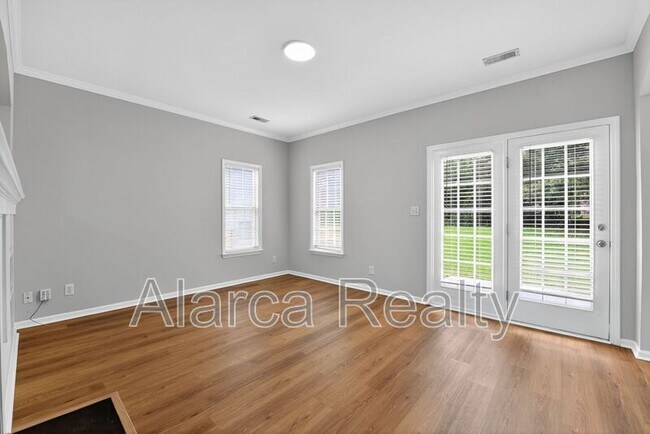 Building Photo - 9205 Mitchell Glen Dr