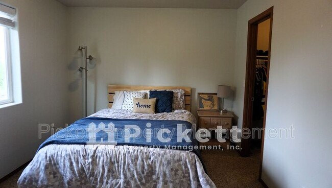 Building Photo - 3886 Malott Pl SE