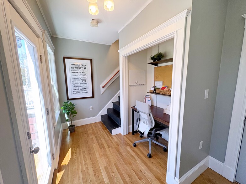 Building Photo - 247 Savin Hill Ave