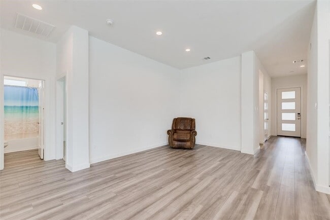 Building Photo - 22606 Ginosa Trail