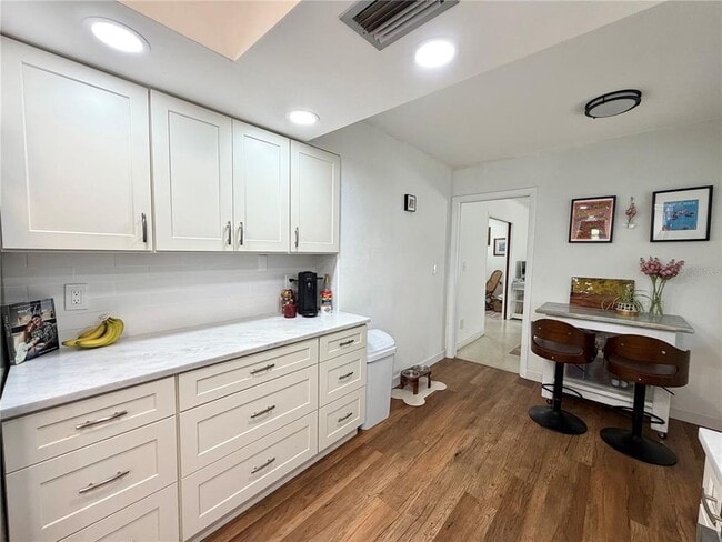 Building Photo - 5220 23rd Ave S