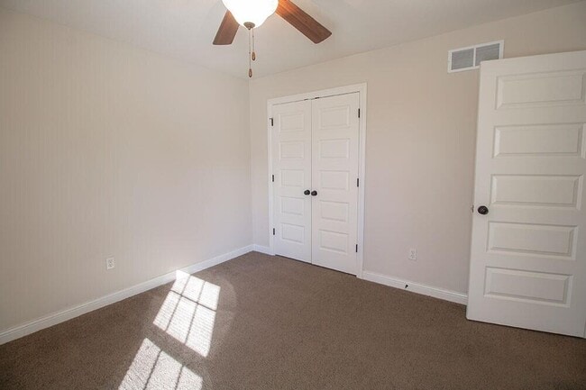 Building Photo - 4718 Dehaven Dr