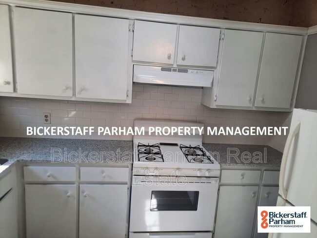 Building Photo - 1820 17th Ave