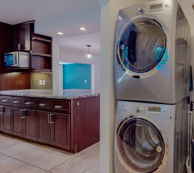 Laundry room... - 18406 Bessemer St