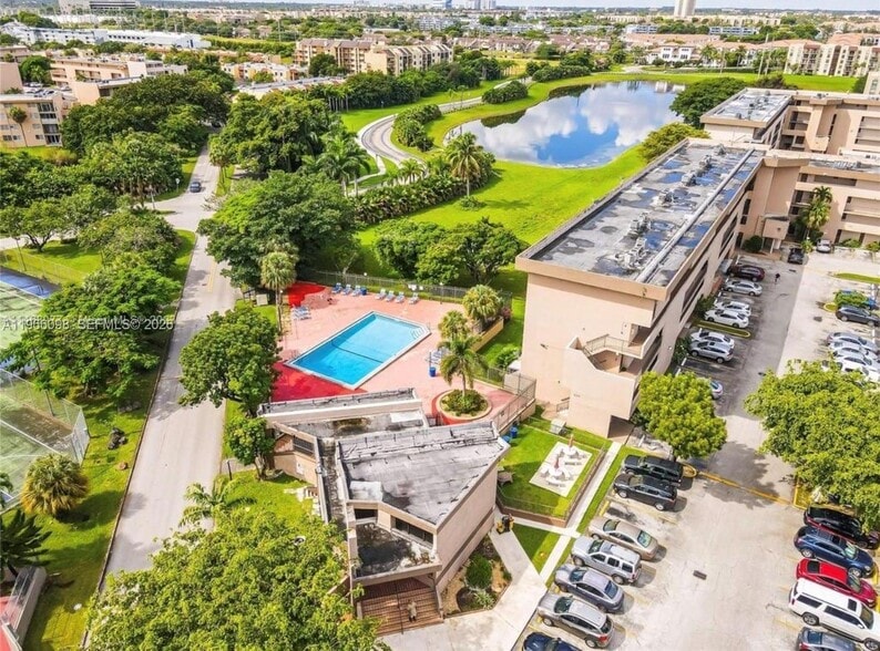 Building Photo - 830 NW 87th Ave