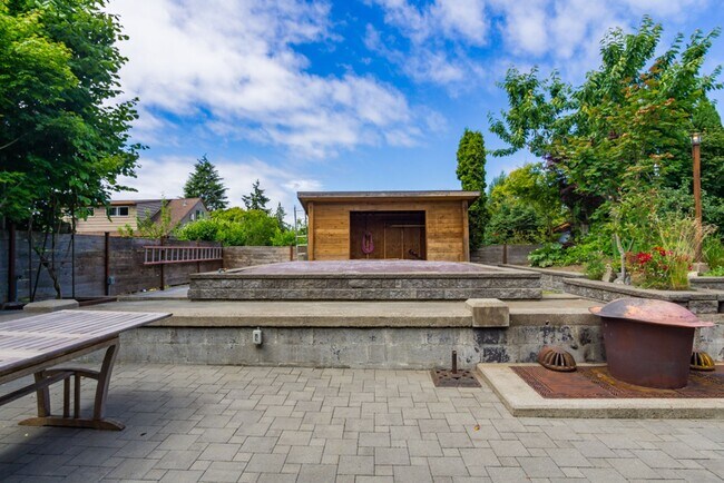 Building Photo - 3Bd/2Ba Seattle Home
