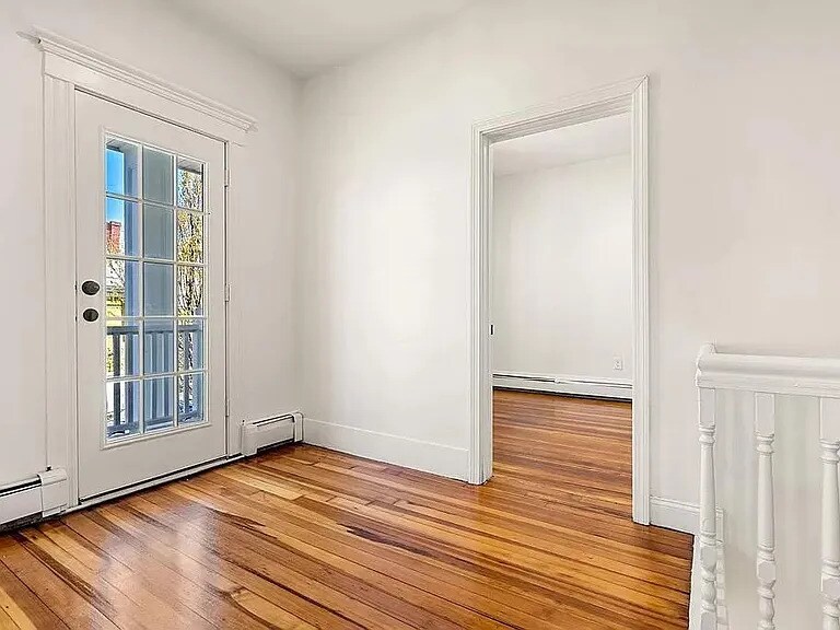 Building Photo - 27 Hancock St