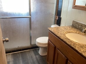 Building Photo - 3 Bedroom Single Family Home