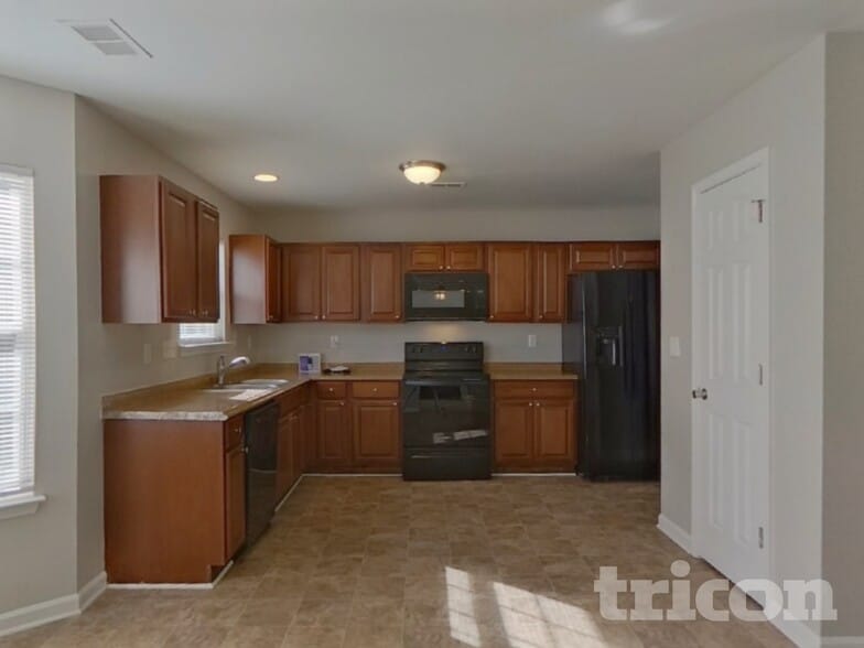 Building Photo - 5506 Linda Vista Ln