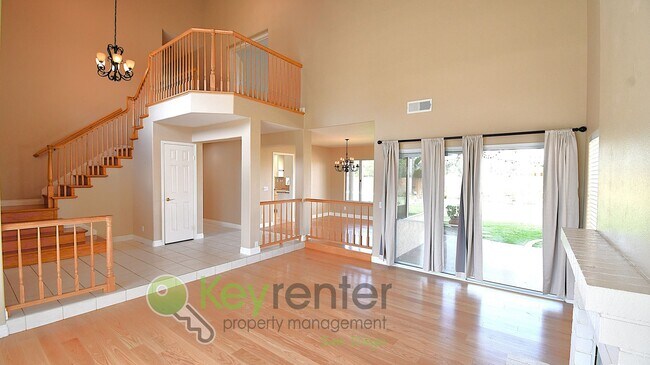 Building Photo - Oceanside |  Single Family Home |2–3 miles away from Hwy 78