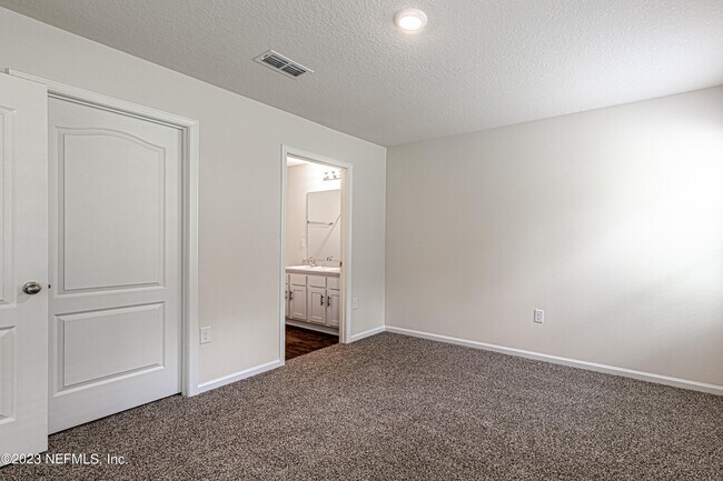 Building Photo - 2058 Garrison Wy