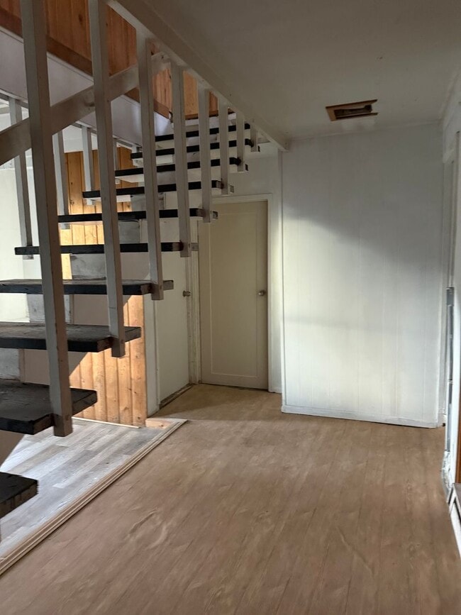 Building Photo - Spacious Two-Story with Country Kitchen and Low-Maintenance Yard