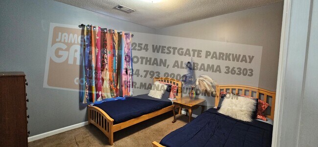 Building Photo - 312 Joe Walding Dr