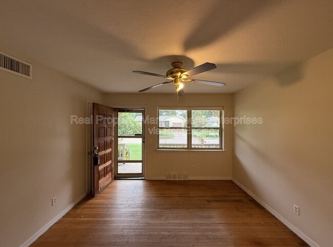 Building Photo - 5417 NW 46th Terrace