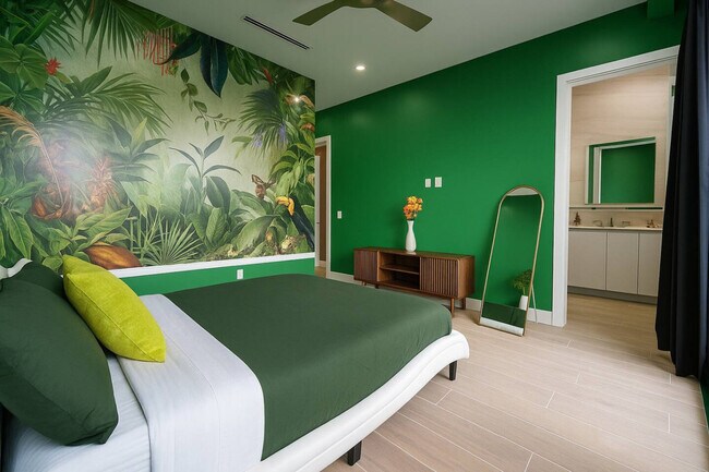 Building Photo - 1812 Miami Rd