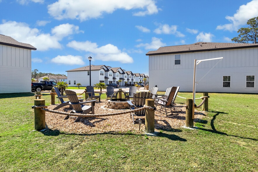 Building Photo - 26886 Spyglass Dr