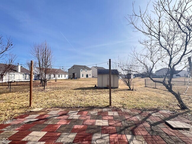 Building Photo - 713 Hollowood Ln