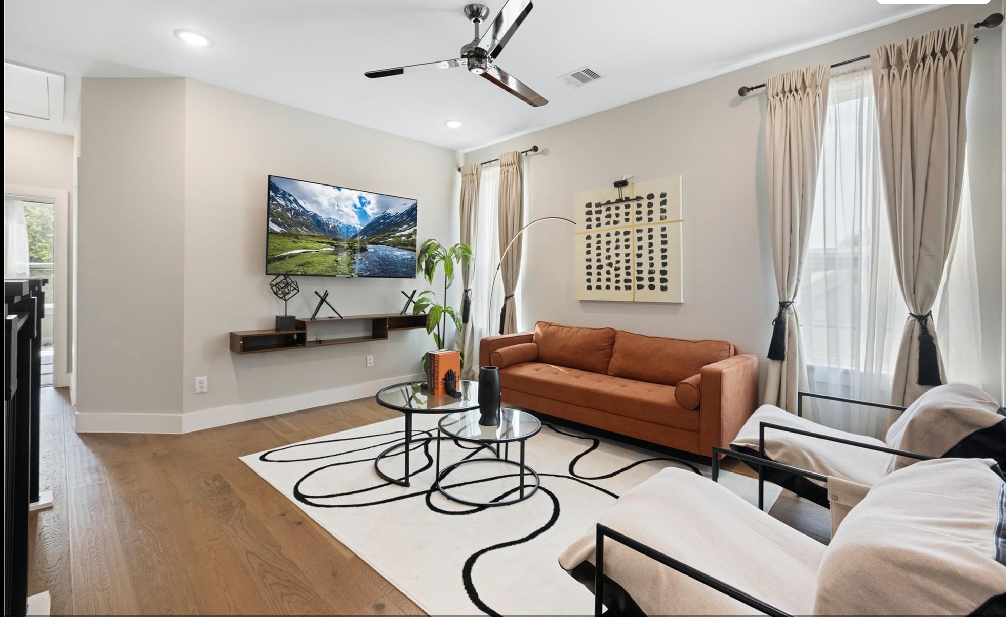 Building Photo - 7033 Avenue L