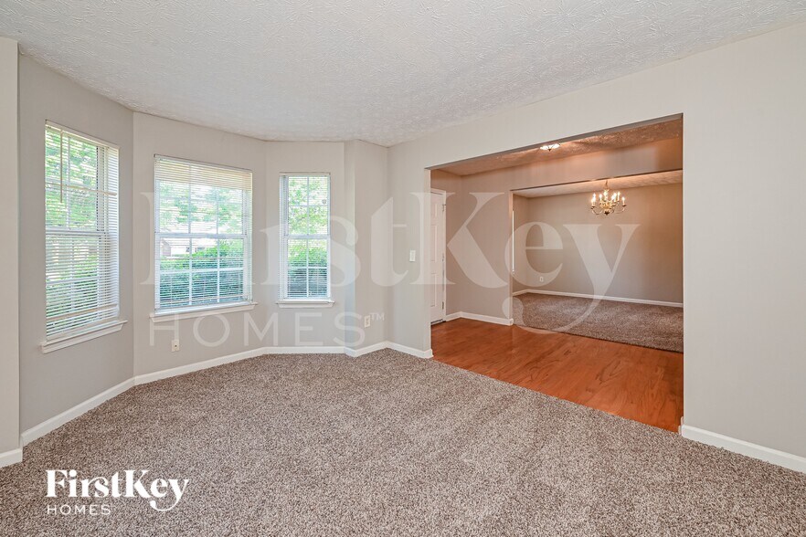 Building Photo - 3602 Coveside Ct