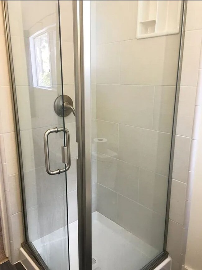 Building Photo - 313 First Street unit B San Rafael CA 94901-1 bd 1 bath