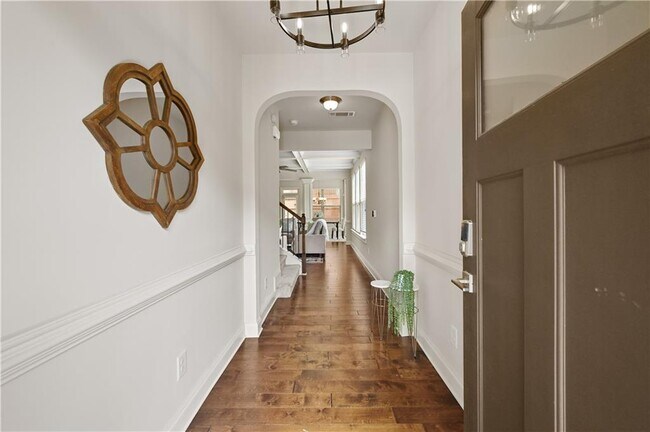 Building Photo - 2396 Whiteoak Bend