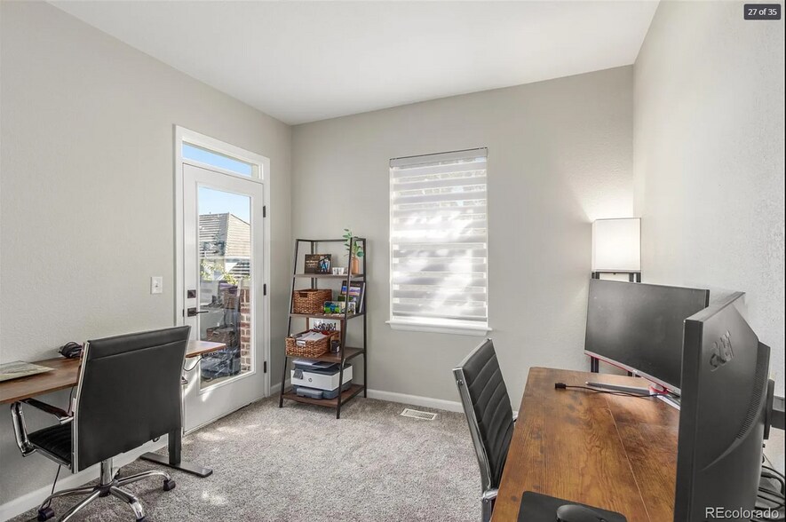 Building Photo - 6703 S Winnipeg Cir