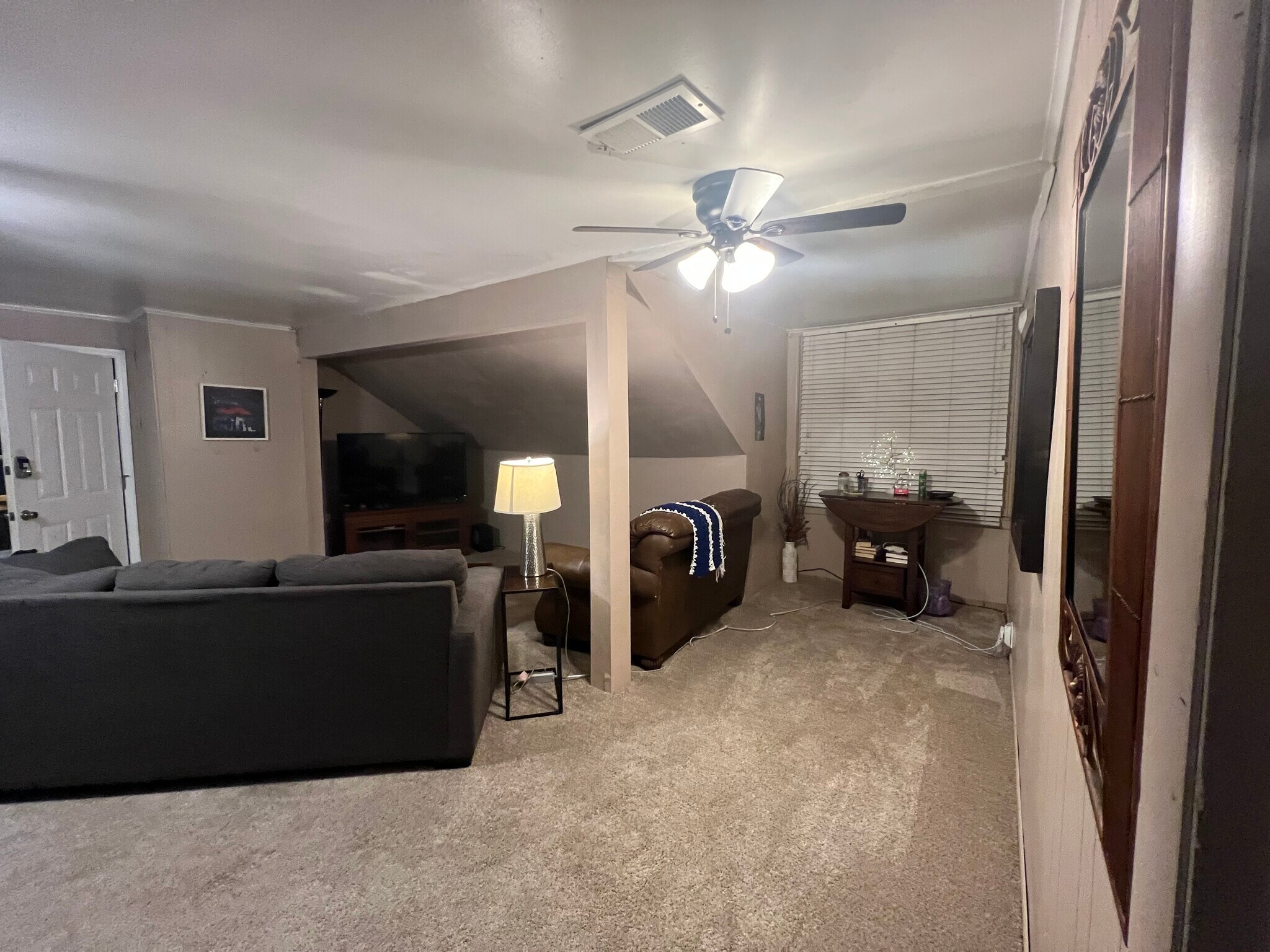 Building Photo - 2614 Couchville Pike