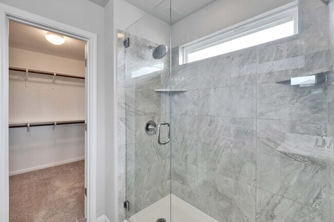 Building Photo - 3 Bedroom Home on Corner Lot - One Month FREE