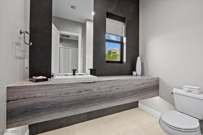 Building Photo - 10950 Earth Hues Ct