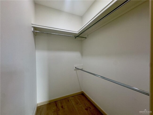 Building Photo - 1304 Rosewood Ln