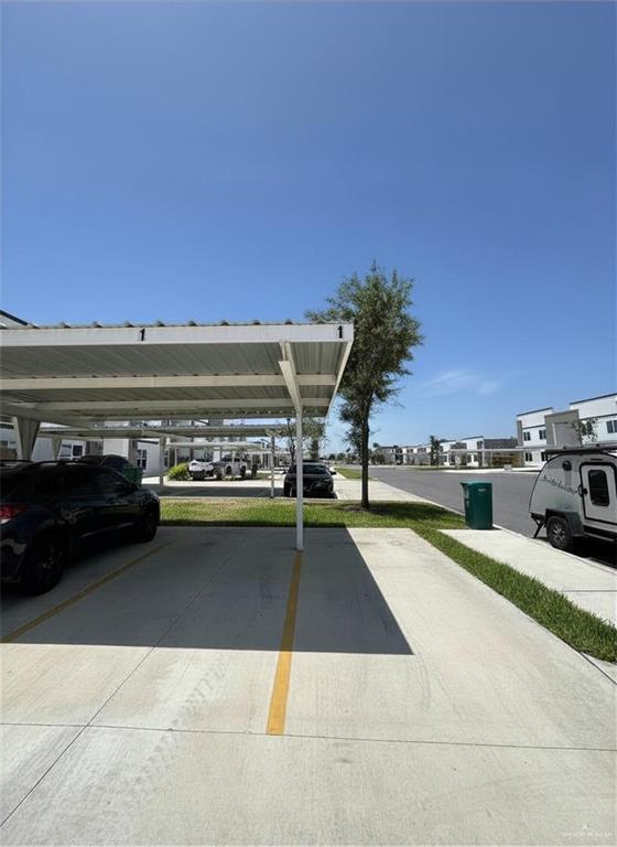 Building Photo - 27 South Dr