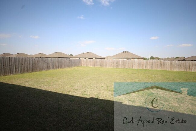 Building Photo - Beautiful 4 bedroom/2 bath home - Nettleton