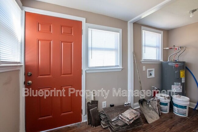 Building Photo - 644 Alabama Ave SW