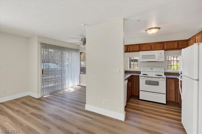 Building Photo - 2100 Jetty Rock Dr