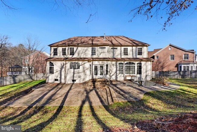 Building Photo - 6355 Highgrove Park Ct
