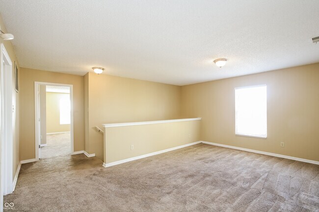 Building Photo - 913 Harbon Dr
