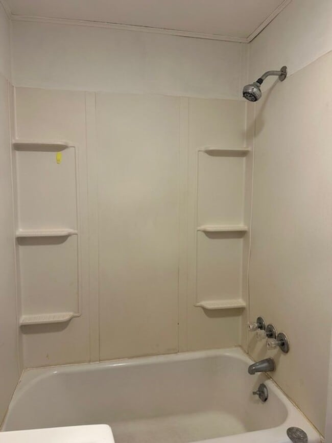 Building Photo - 8 Market St