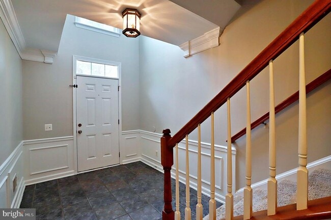 Building Photo - 8239 Singleleaf Ln