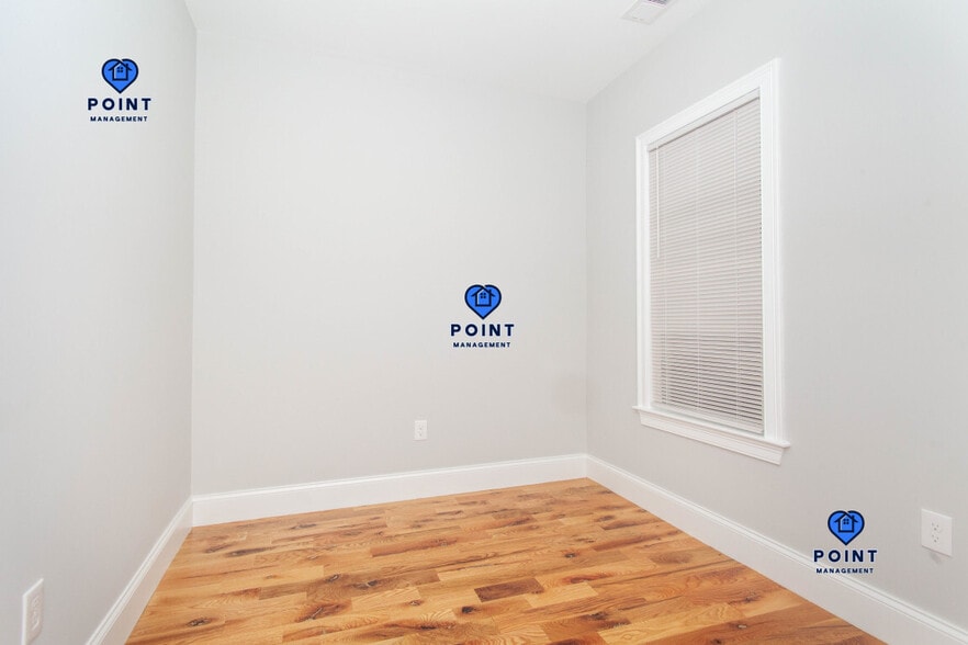 Building Photo - 128 Bremen St