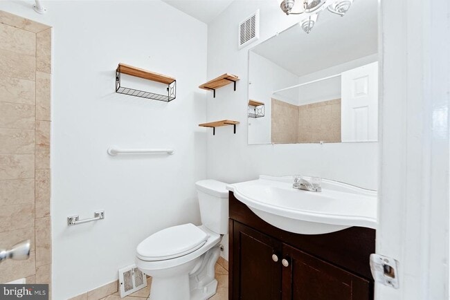 Building Photo - 12450 Knights Rd