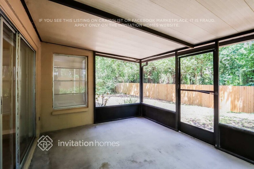 Building Photo - 12838 Coverdale Dr