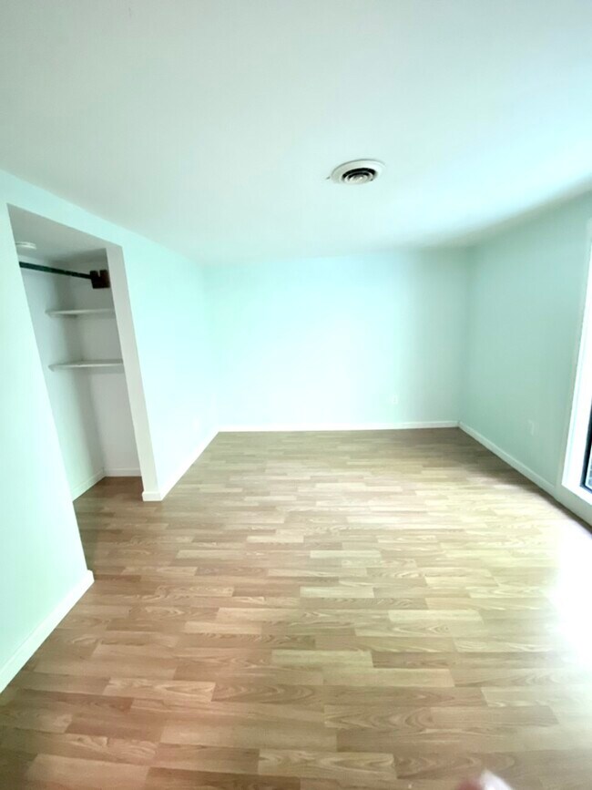 BedroomBedroom - 95 Lanier St