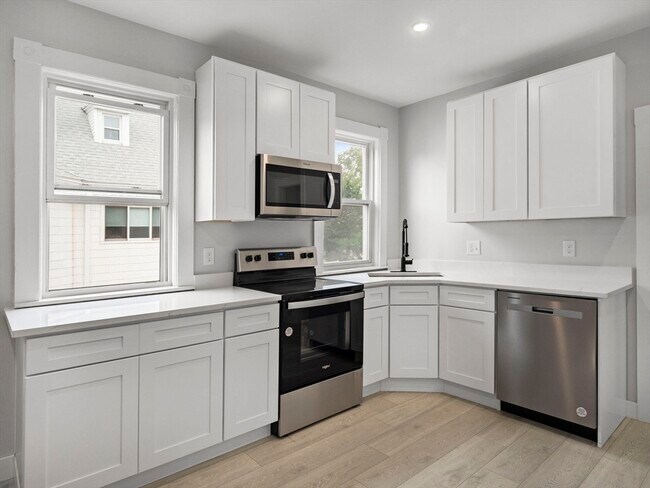 Building Photo - 149 Mountain Ave