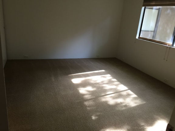 Building Photo - First floor condo!