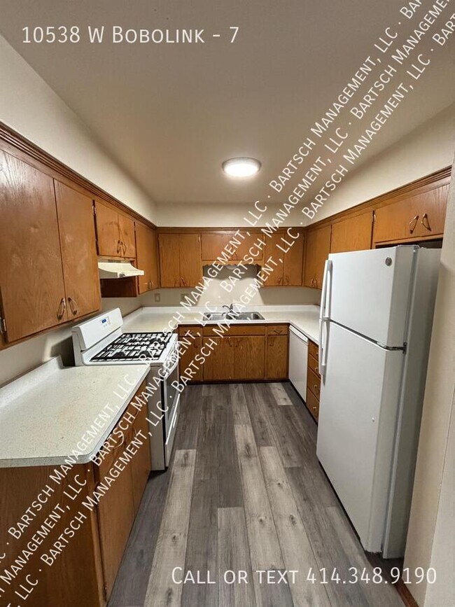 Building Photo - 10538 W Bobolink-7